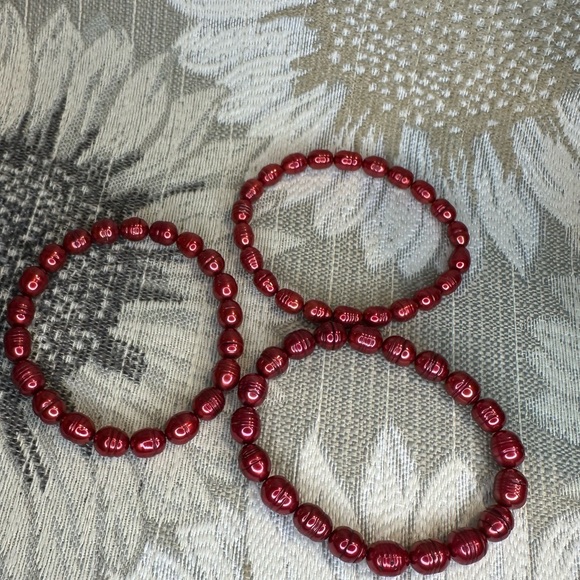 Honora cultured pearl set of 3 bracelets in red - Picture 3 of 4